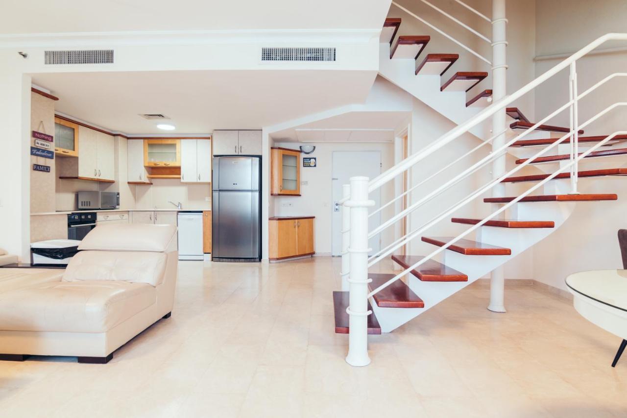 Almog Haifa Israel Apartments מגדלי חוף הכרמל Buitenkant foto